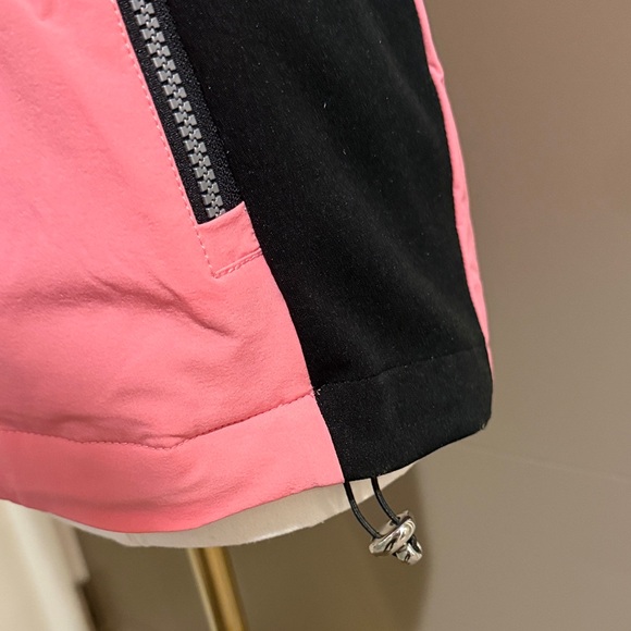 Women's Pink Lightly Quilted Hooded Vest - Picture 5 of 9